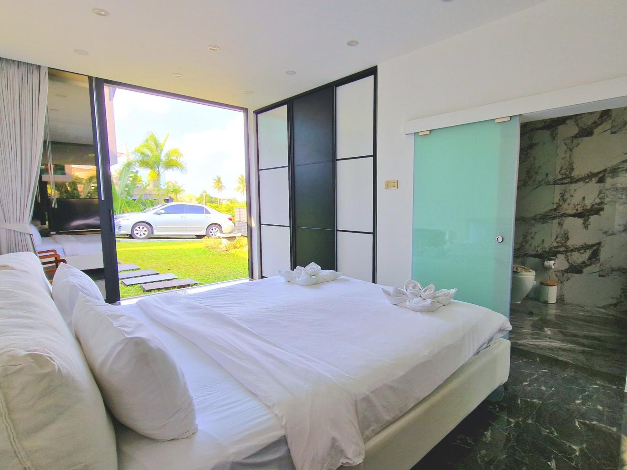 Villa Obsidian, With Staff, Sea View And Walk To Choeng Mon Beach Ngoại thất bức ảnh