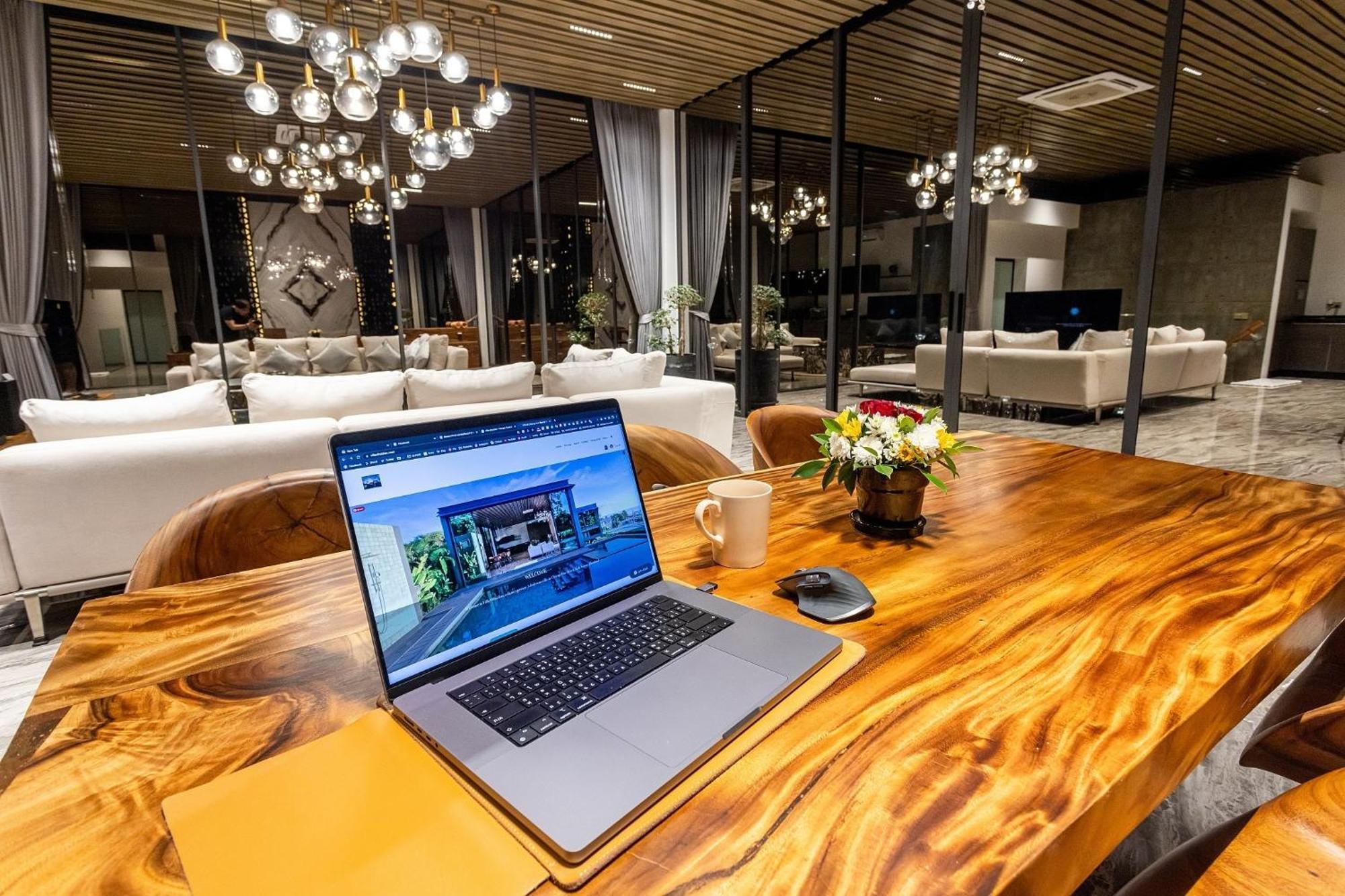 Villa Obsidian, With Staff, Sea View And Walk To Choeng Mon Beach Ngoại thất bức ảnh