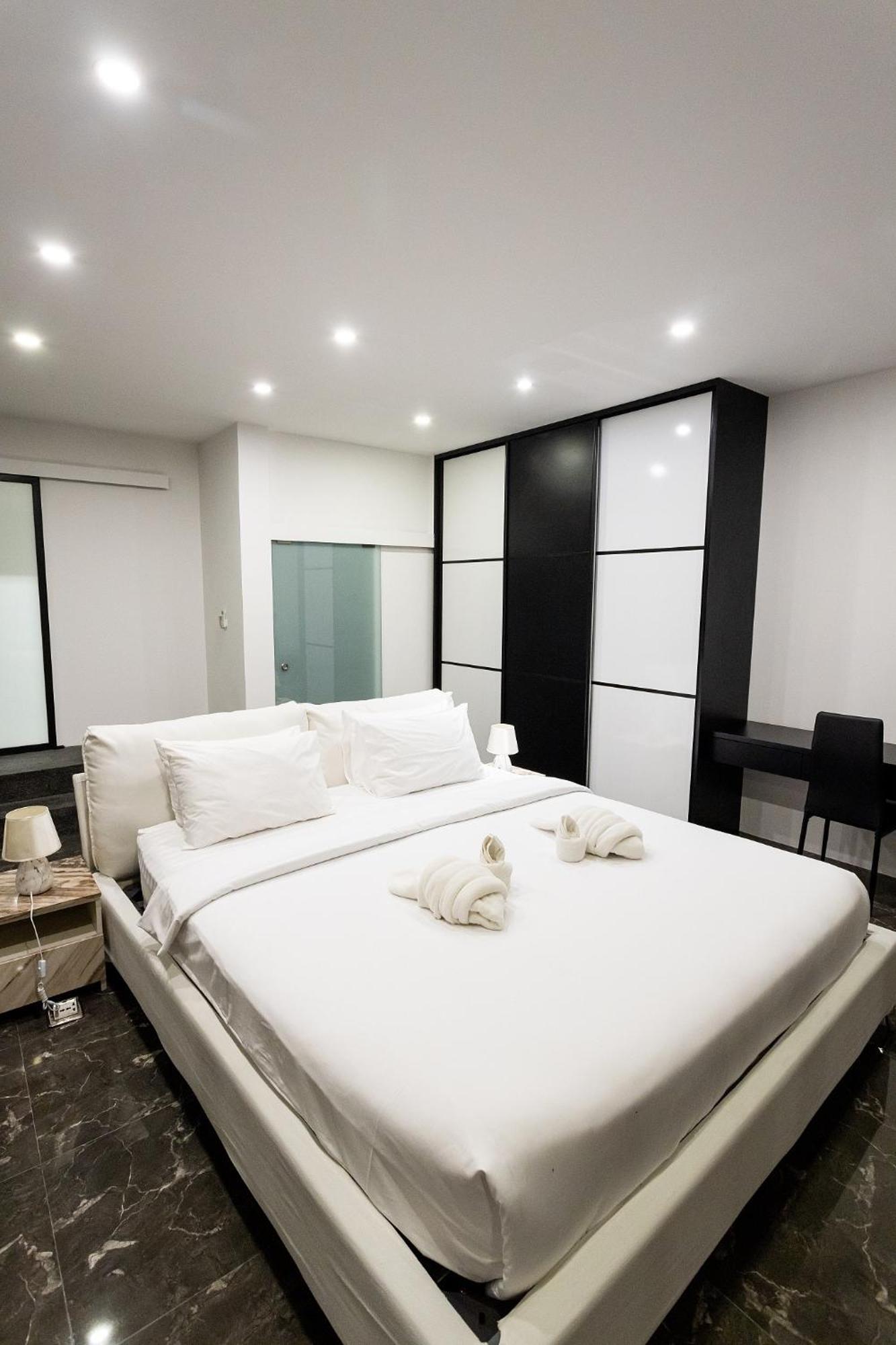 Villa Obsidian, With Staff, Sea View And Walk To Choeng Mon Beach Ngoại thất bức ảnh