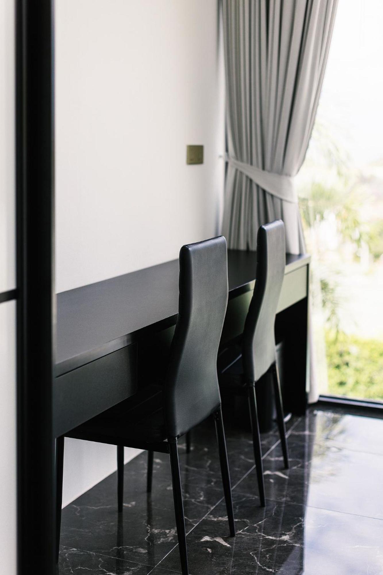 Villa Obsidian, With Staff, Sea View And Walk To Choeng Mon Beach Ngoại thất bức ảnh